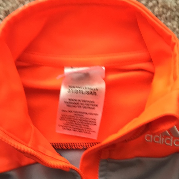 Adidas 2 piece set “track suit” 3T - Picture 5 of 10